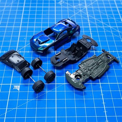 Tutorial : Quick repaint of 1:64 diecast model cars – The Scale ...