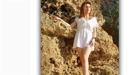 8 Hot Sexy Hilda Vitria Khan Bikini Pics