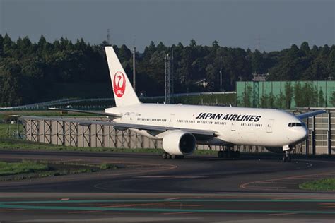 JL B77E JA702J | Japan Airlines Boeing 777-246ER JA702J (LN … | Flickr
