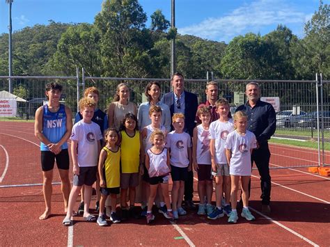 Local residents debate the bunnings narrabeen traffic plan 7