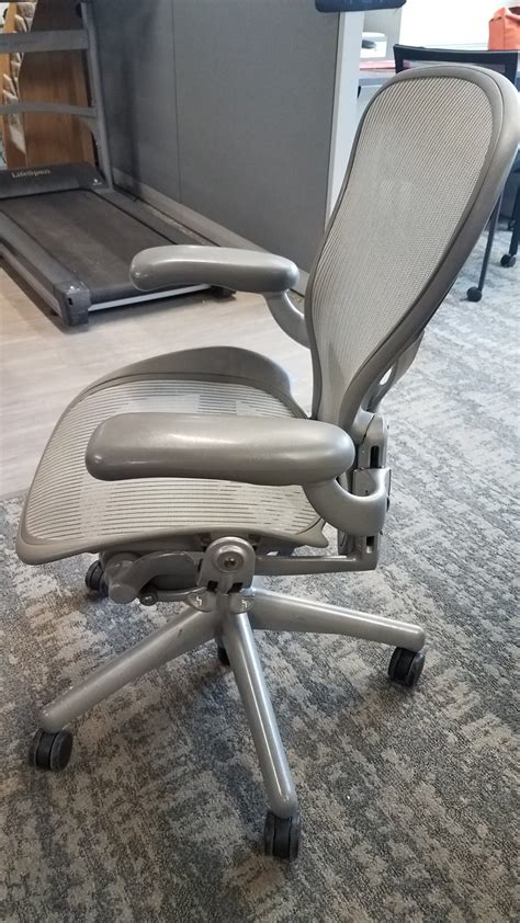 Pre-owned Hermann Miller Aeron Size B Task Chair – Boss Office Products