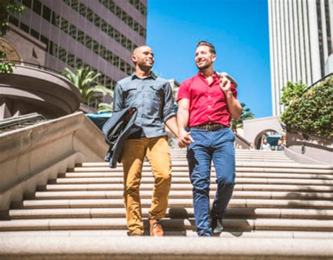 Un juez niega a una pareja gay el derecho a adoptar por una buena razón CromosomaX