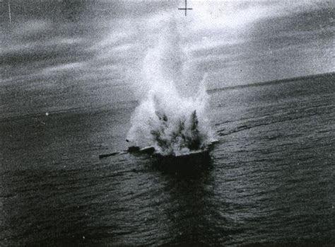World War 2 Eagles: Photographic sequence of attack on U-625