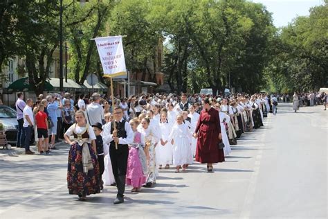 Hrvati Bunjevci U Mostaru Predstavili Obi Aje I Upozorili Na Nijekanje