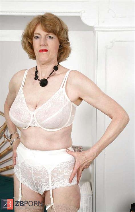 Mature Brassieres ZB Porn