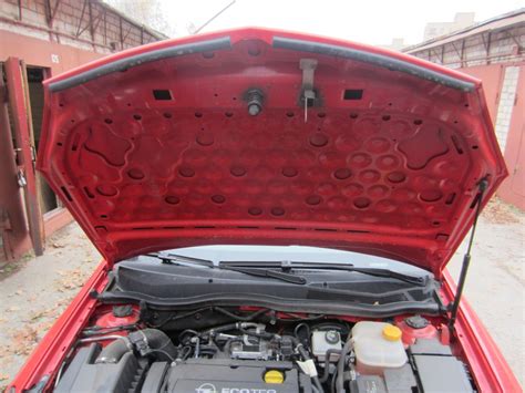 Уплотнитель капота — Opel Astra H GTC, 1,8 л, 2007 года | тюнинг | DRIVE2