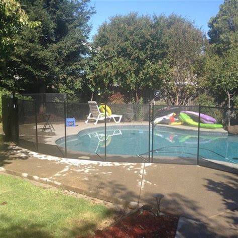 Customized Temporary Swimming Pool Fence Suppliers Manufacturers