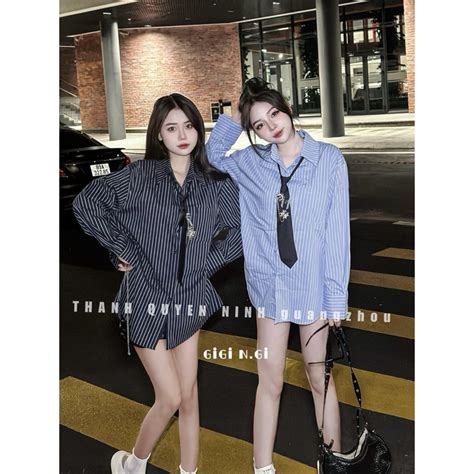 Áo Sơ Mi Kẻ tặng kèm cà vạt siêu cute phom chùm mông dấu quần hot