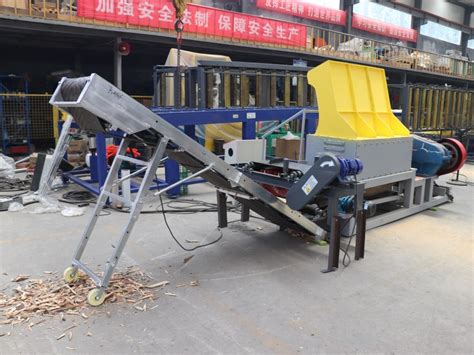 Wood Pallet Grinder Metal Separator Pallet Wood Chipper Shredder
