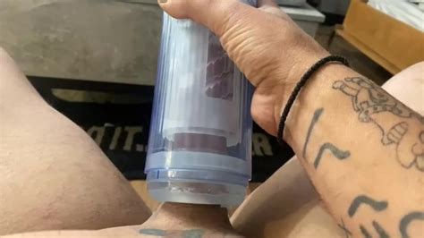 Un Autre Nouveau Masturbateur Pornhub Gay