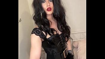 La Trans Tatuada Kittiemercury Se Pajea Con Falda Xvideos