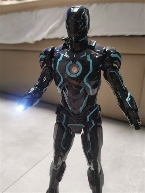 Hot Toys Neon Tech Iron Man Mark Iv Hobbies Toys Toys Games On Carousell