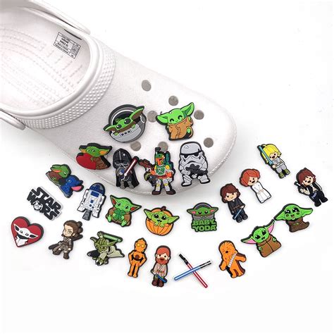 Cartoon Baby Yoda Alien Jibitz Croc Charm Star Wars Jibitz Pin Jibbits