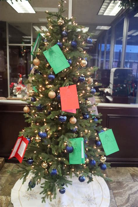 Pecos County State Bank To Sponsor Foster Child Giving Tree Fort