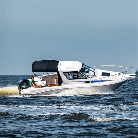 Бриз-23 МОТОРНАЯ ЛОДКА