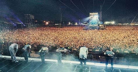 Der Sänger der deutschen Band Rammstein muss sich mit mehr als sechs