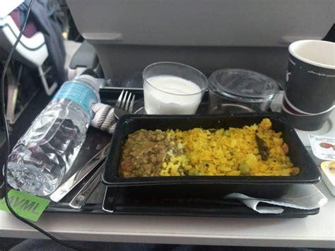 Qatar Airways All Vegetarian Meals: A Comprehensive Review