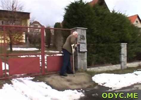 Skinny Amateur Rides Old Dick