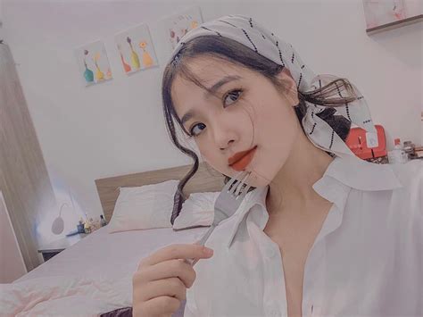 L Ch Ti M Nail Nh Ng B N G I Tin N C A Quang H I L I Ch S N M Ng M U Nude Th M Ch C N