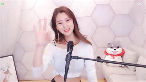 Hot Girl Livestream Beautiful Women Dance Sexy And Flattering Youtube