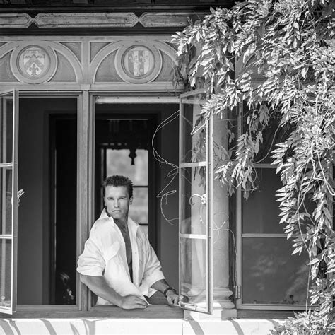 Arnold, as you’ve never seen him before – Money For Lunch