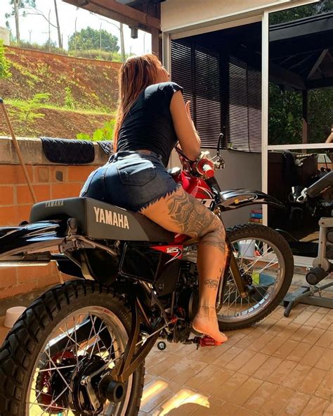 Pin De Julian Andrés En Motos Yukata Mujer Motocicleta De Chica