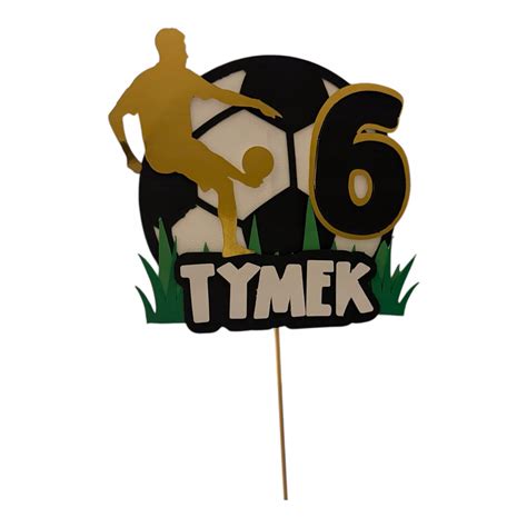 Topper na tort – piłka nożna, personalizowany z imieniem i wiekiem