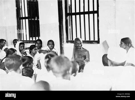 mahatma gandhi   ashram workers  sabarmati ashram ahmedabad