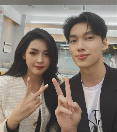 Hot girl phẫu thuật thẩm mỹ Vũ Thanh Quỳnh sau năm đập đi xây lại Sự nghiệp rực rỡ nhan