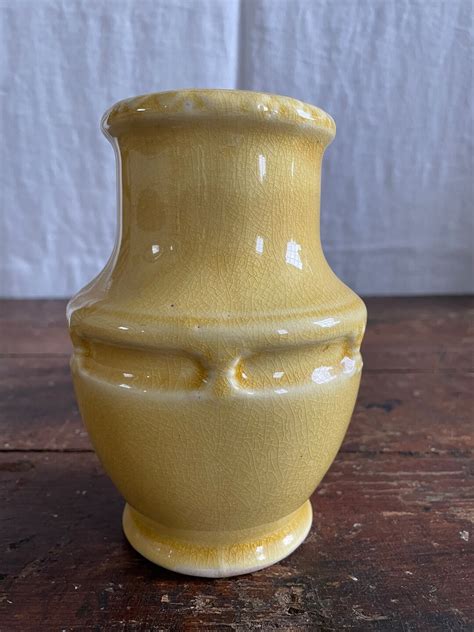 Red Wing Rumrill Vase Yellow Etsy