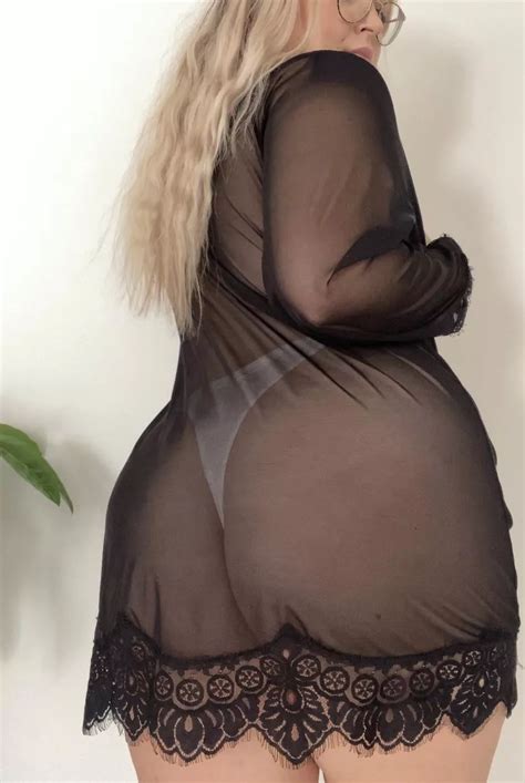 All My Weight Goes To My Ass Nudes Curls Nude Pics Org