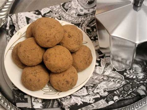 Пирожное «Картошка» — классический рецепт с фото. Приготовление ...