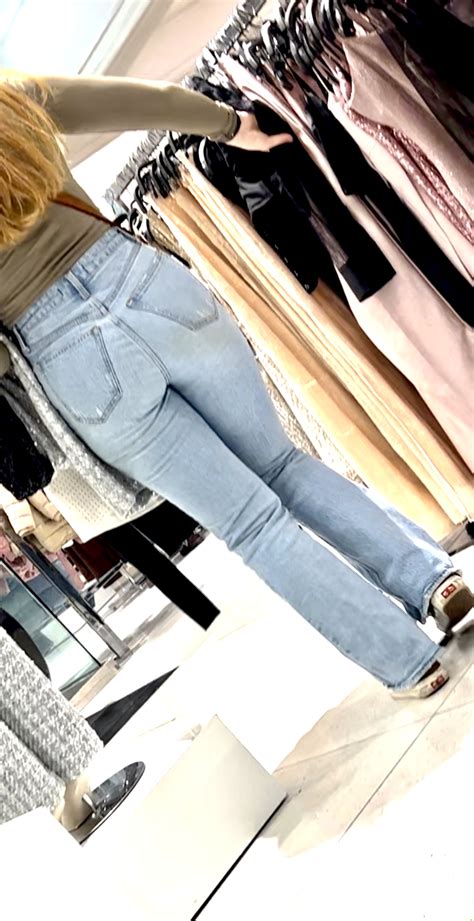 Bubble Butt Blonde In Tight Jeans At Forever OC Tight Jeans Forum