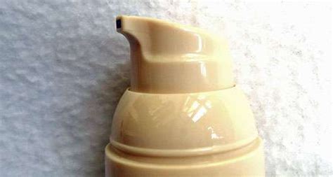 Test Foundation Alterra Nude Matt Make Up Farbe Sand Pinkmelon