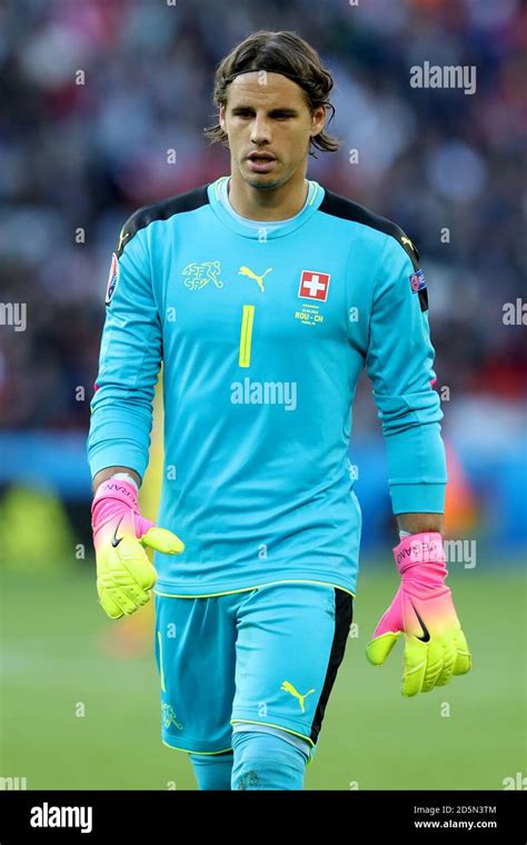 Switzerland goalkeeper Yann Sommer Stock Photo - Alamy