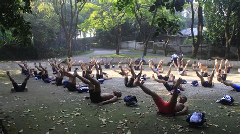 Danyonif Marinir Pimpin Uji Latihan Berenang Prajurit Nanggala