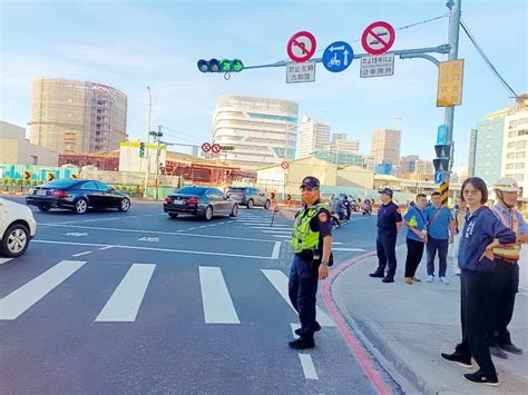 高雄車站站西路永久路型切換 車速放慢互禮讓