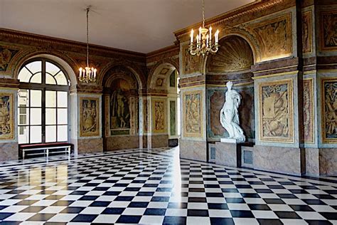 Best Way To Tour Versailles