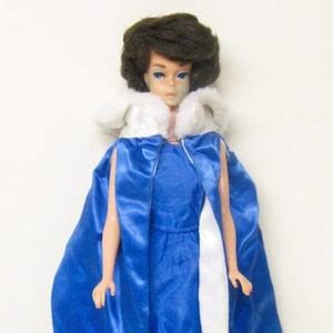 1964 Bubblecut Barbie 850 Brunette Midnight Blue Cape Etsy