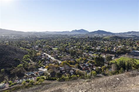 Tourists are flocking to newbury park california for the views 3