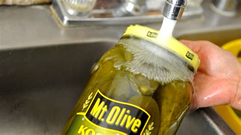 4 Ways To Open A Pickle Jar Wikihow
