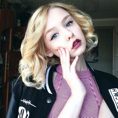 Hot girl Nga tuổi đẹp như thiên thần vừa cất giọng hát ai cũng nức nở Người đâu hoàn hảo thế