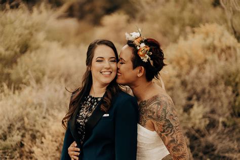 Equally Wed In Las Vegas A Same Sex Intimate Desert Micro Wedding Elopementlasvegas