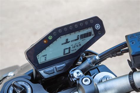 Yamaha Mt Tem Dotes De Hypernaked Motociclismo Online