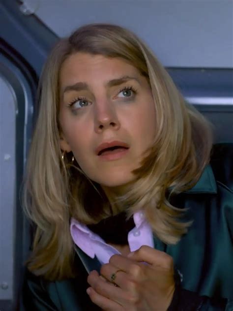 „Unter uns“-Folge vom 04.09.25 auf RTL+: Britta legt sich bei Benedikt