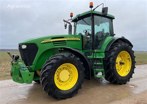 John Deere 7720