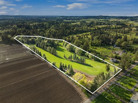 $7M Oregon mansion on former golf course comes with personal fairways ...