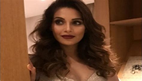 Bipasha Basu Turned Up The Heat With Her Latest Hot Photo In Bikini See Pic