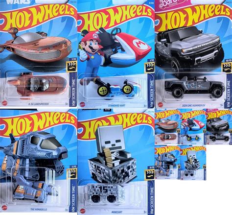 Hot Wheels Juego de Vehículos 4 Pack Incluye Jeep Wrangler y Jeepster Commando Jeep Willys