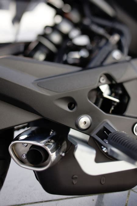 Yamaha XJ Otra Naked Para